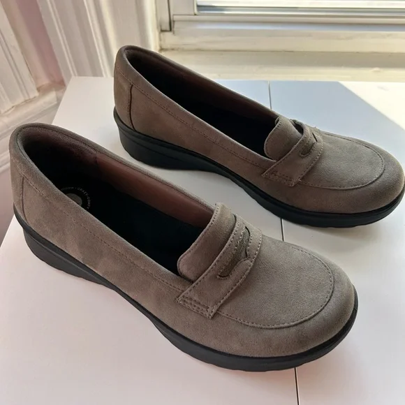 Bzees ‘Gamma’ Slip On Loafer, size 11 - Picture 2 of 7